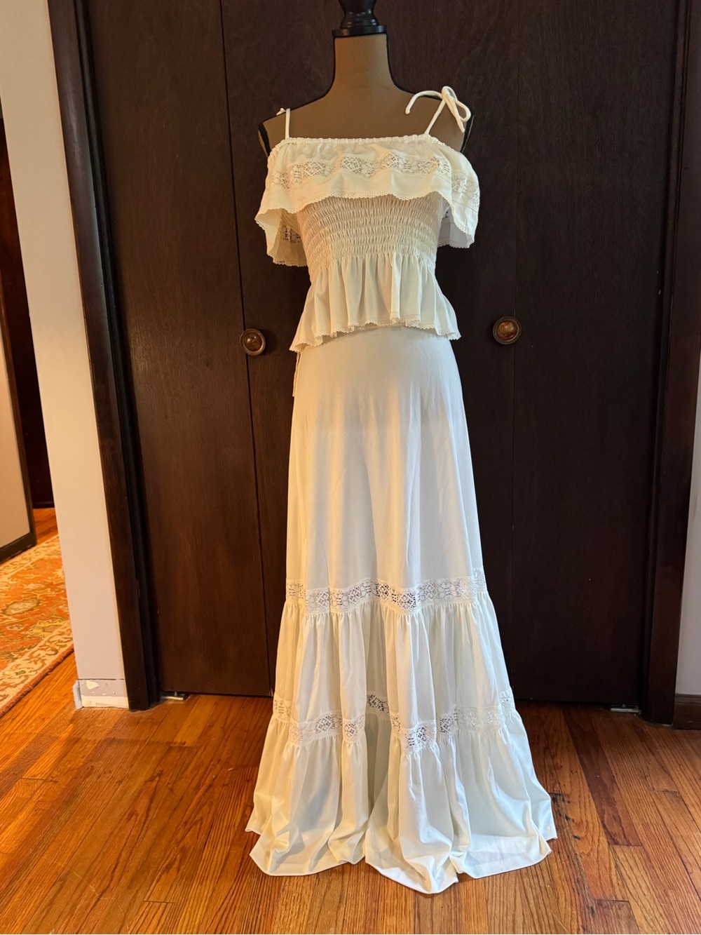 Vintage Cream Boho Wedding Dress with Ruffles and Lace